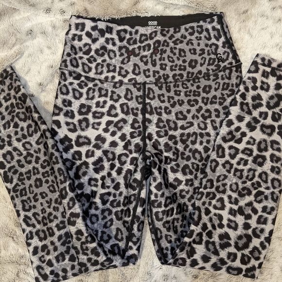 Good American Pants - Good American Performance Leopard leggings